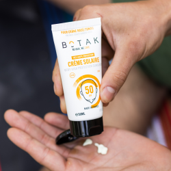 BOTAK Crema Solar para Cabeza Afeitada SPF50